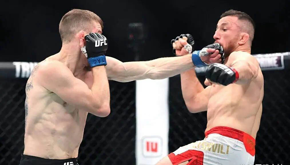 成功捍卫金, 摔倒并控制, 难以对抗梅